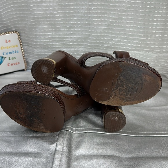 (B) Tory Burch Women's Pumps
8.5 M Brown Snakeskin
Platform Heels - Picture 11 of 15